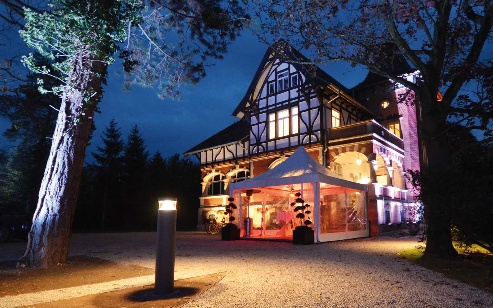 DD_Web_Inhalt_1600x3056px_Villa-Stuetzel_01.jpg